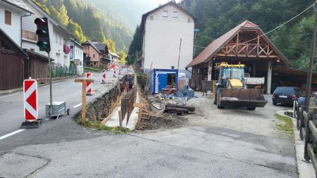 Investicija Podbrdo_sept. 24 (2) (Tomaž Štenkler)